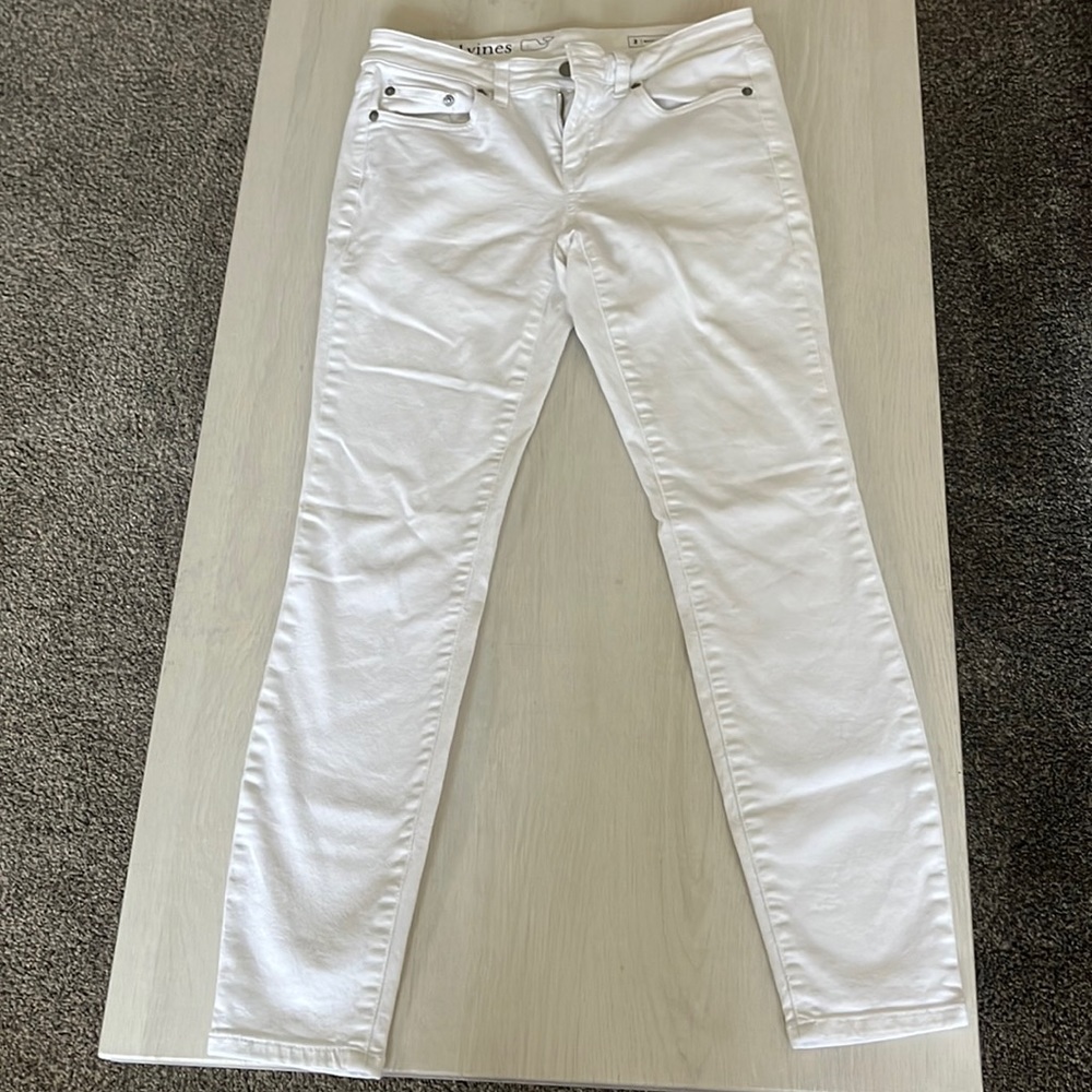 white vineyard vines jeans, size 2